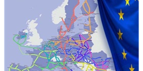 Euroopan laajuinen liikenneverkko (TEN-T) kartalla ja Euroopan lippu